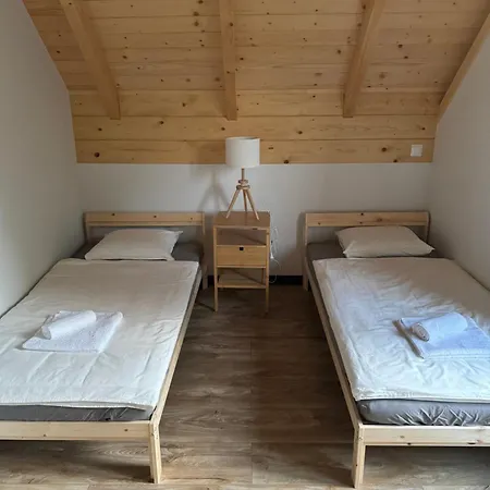 Casa de Férias Sielskie Chatki - Twardorzeczka Lipowa Radziechowy